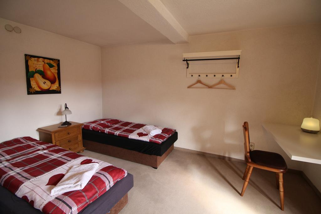 Hotel Erfurter Kreuz Kirchheim  Dış mekan fotoğraf